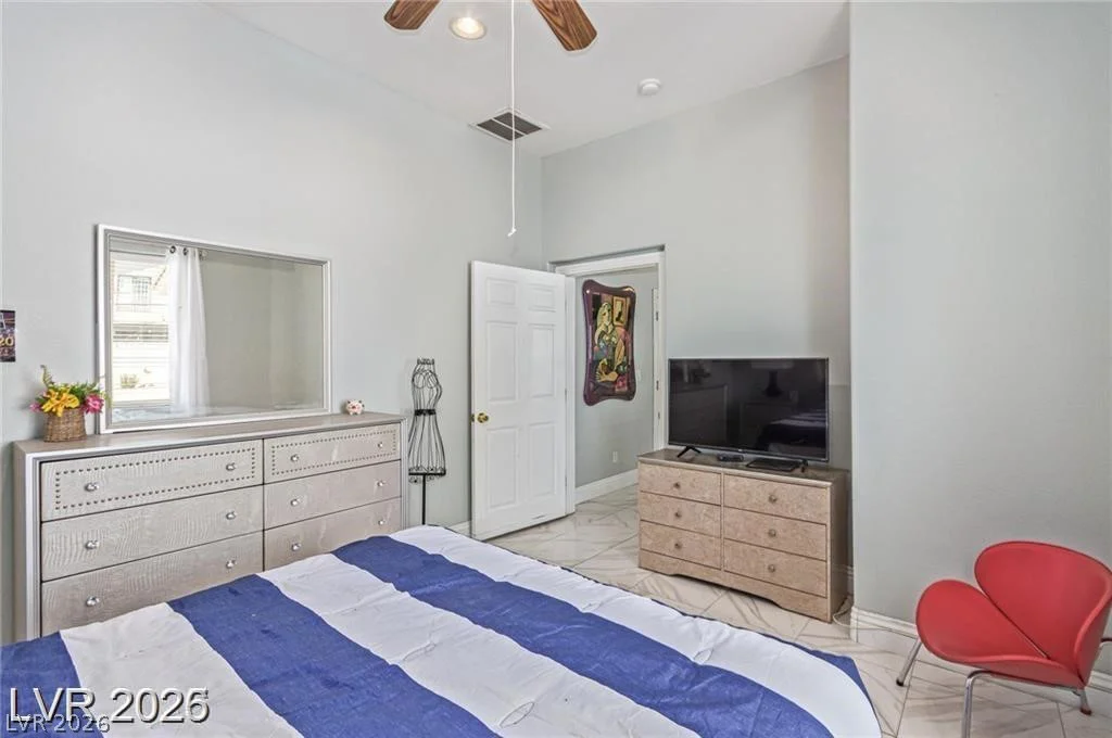 60 Fogg, Las Vegas, NV 89110