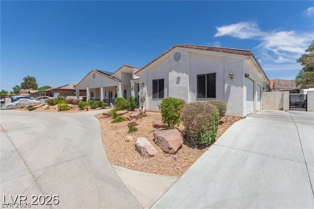 60 Fogg, Las Vegas, NV 89110