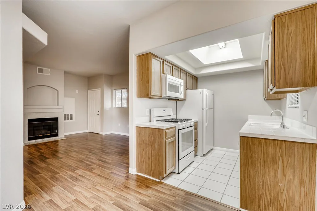 8425 Running Deer, Las Vegas, NV 89145
