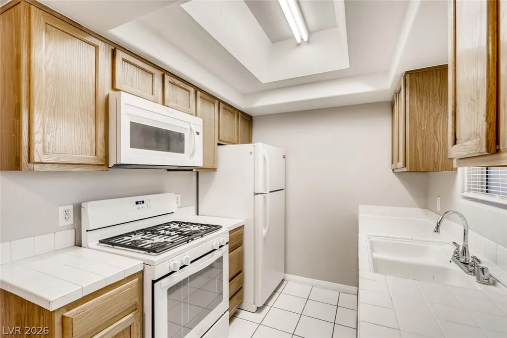 8425 Running Deer, Las Vegas, NV 89145