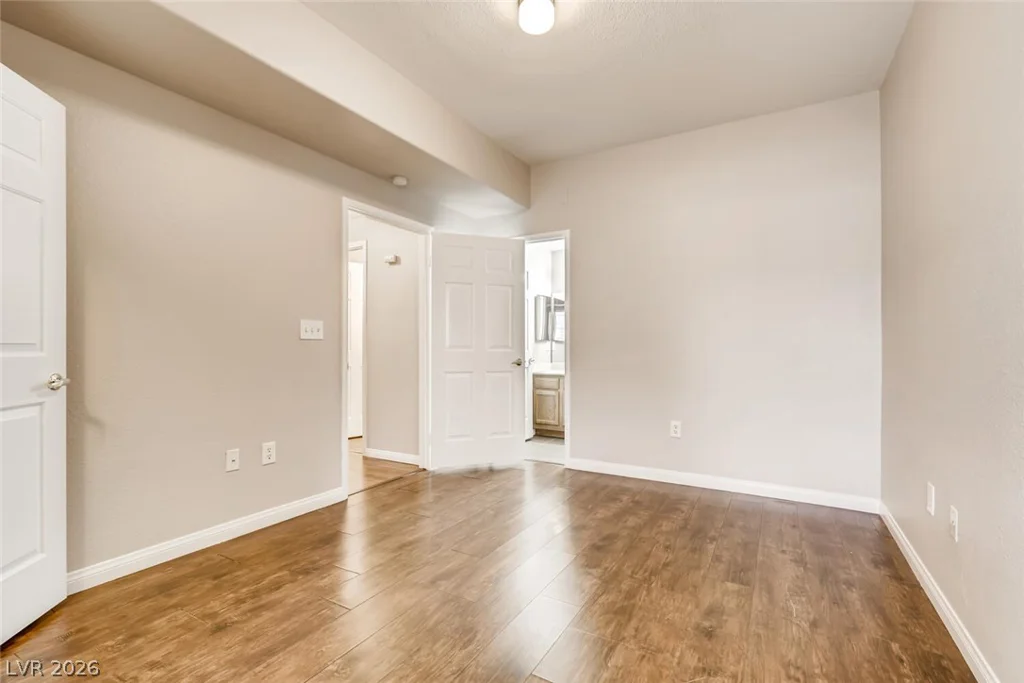 8425 Running Deer, Las Vegas, NV 89145