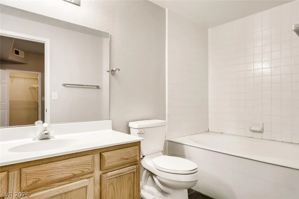 8425 Running Deer, Las Vegas, NV 89145