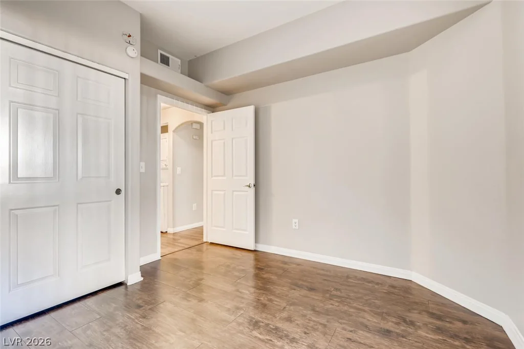8425 Running Deer, Las Vegas, NV 89145