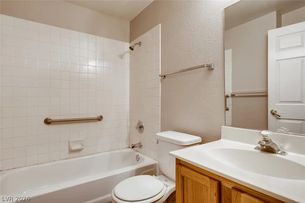 8425 Running Deer, Las Vegas, NV 89145