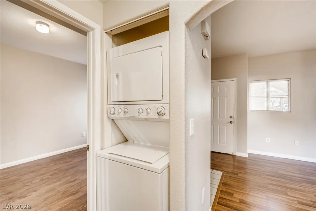 8425 Running Deer, Las Vegas, NV 89145