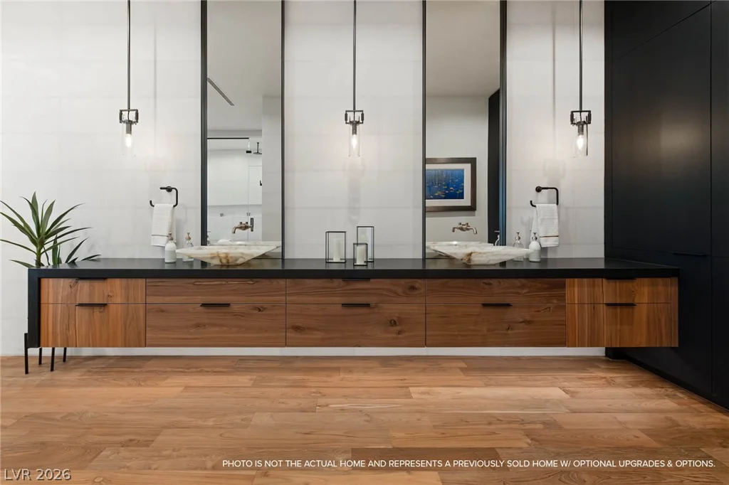 6851 Milos, Las Vegas, NV 89118