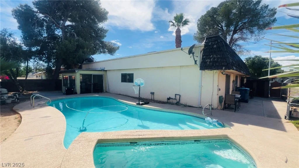 3668 Monte Verde, Las Vegas, NV 89121
