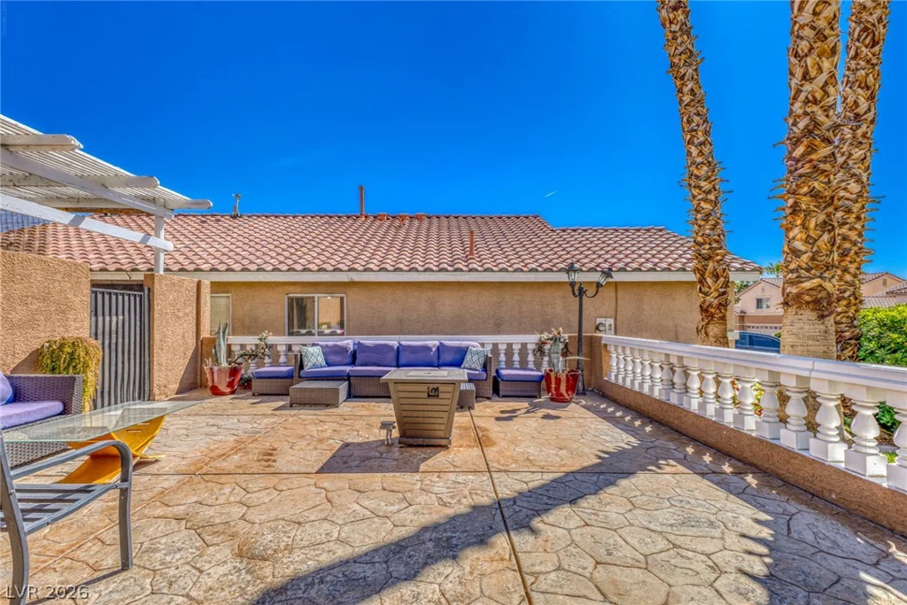 3134 Crownline, North Las Vegas, NV 89031
