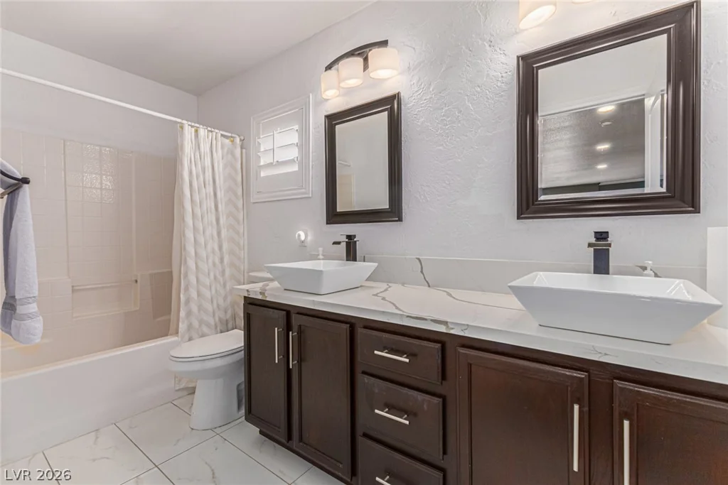 3134 Crownline, North Las Vegas, NV 89031