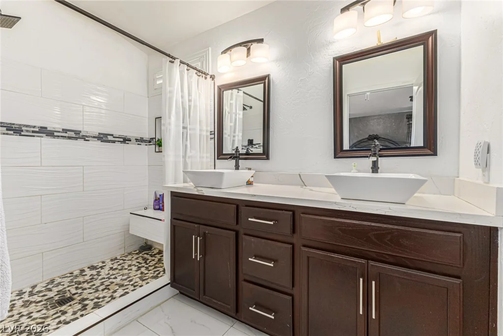 3134 Crownline, North Las Vegas, NV 89031