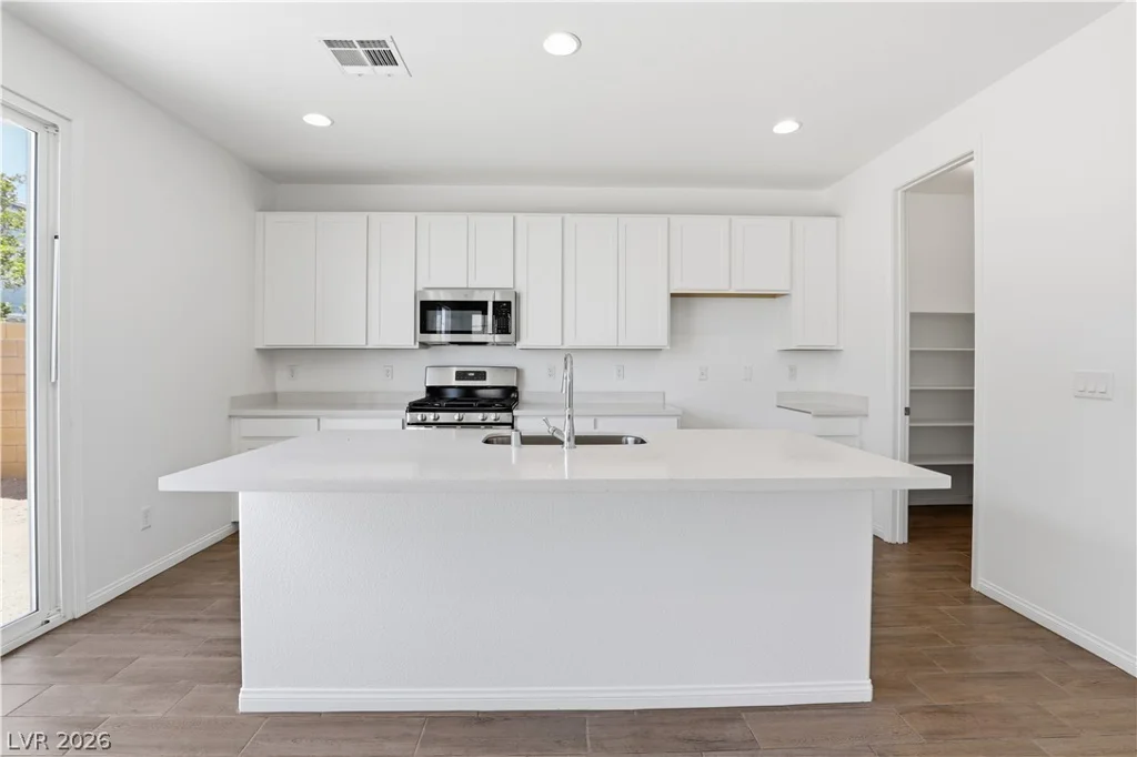 7452 Proctor, Las Vegas, NV 89120