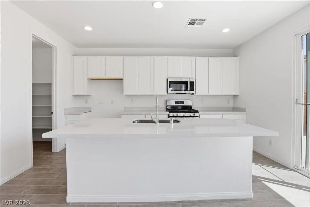 7476 Proctor, Las Vegas, NV 89120