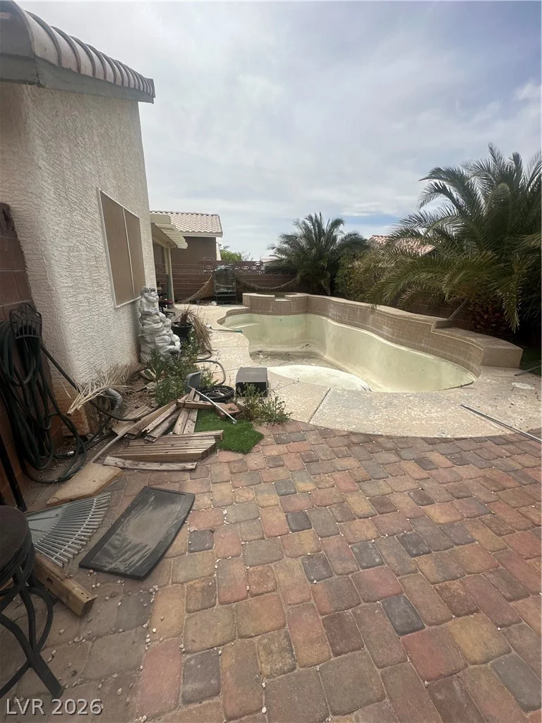 6452 Eagle Creek, Las Vegas, NV 89156