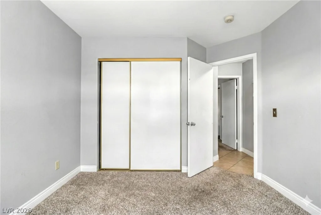 5102 Del Shannon, North Las Vegas, NV 89031