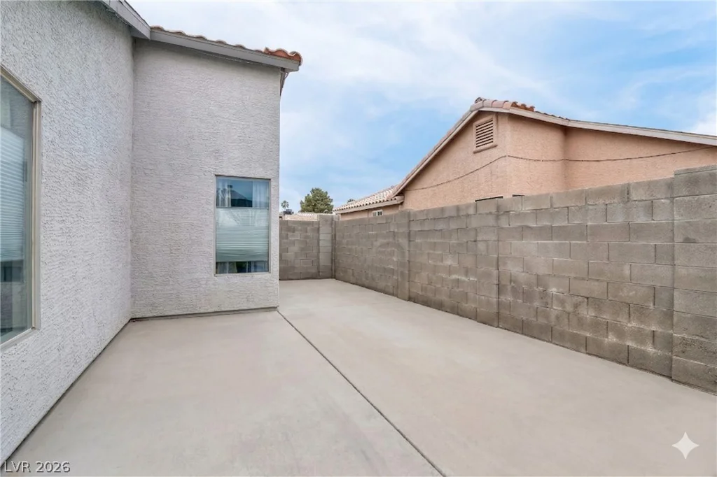5102 Del Shannon, North Las Vegas, NV 89031
