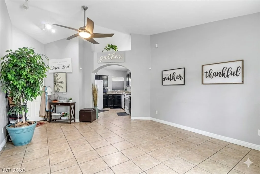5102 Del Shannon, North Las Vegas, NV 89031