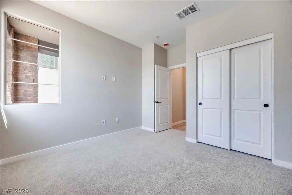 10072 Juniper Valley, Las Vegas, NV 89166