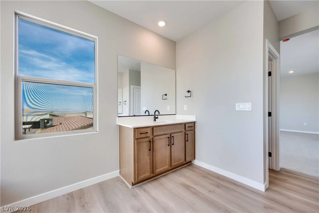 10072 Juniper Valley, Las Vegas, NV 89166