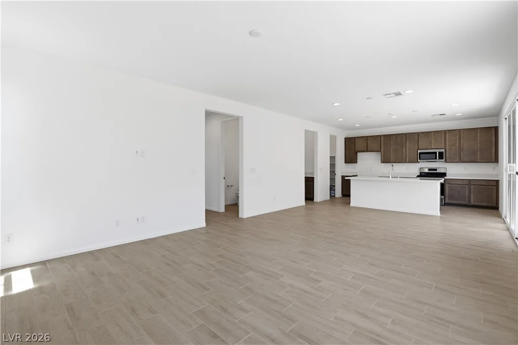 7460 Proctor, Las Vegas, NV 89120