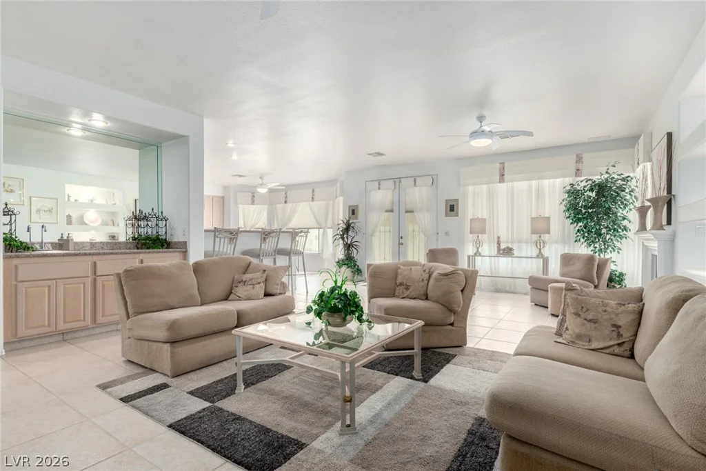 1708 Desert Fort, Las Vegas, NV 89128