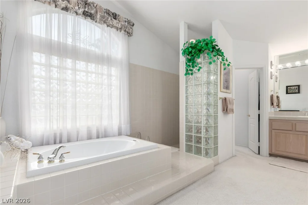 1708 Desert Fort, Las Vegas, NV 89128