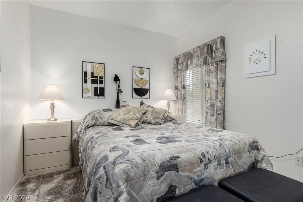 1708 Desert Fort, Las Vegas, NV 89128