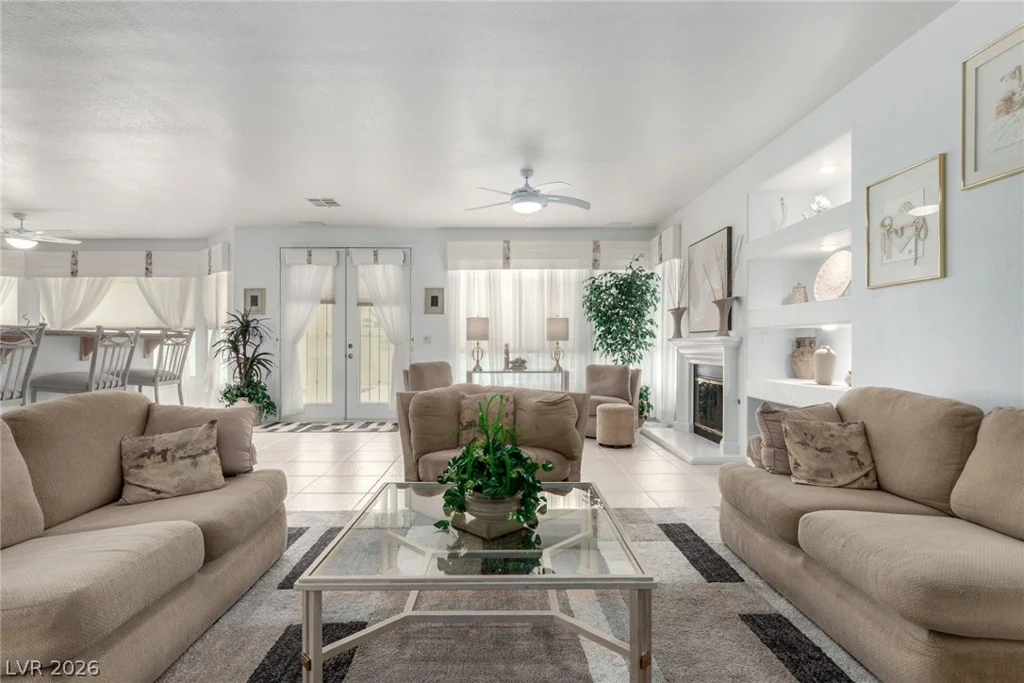 1708 Desert Fort, Las Vegas, NV 89128