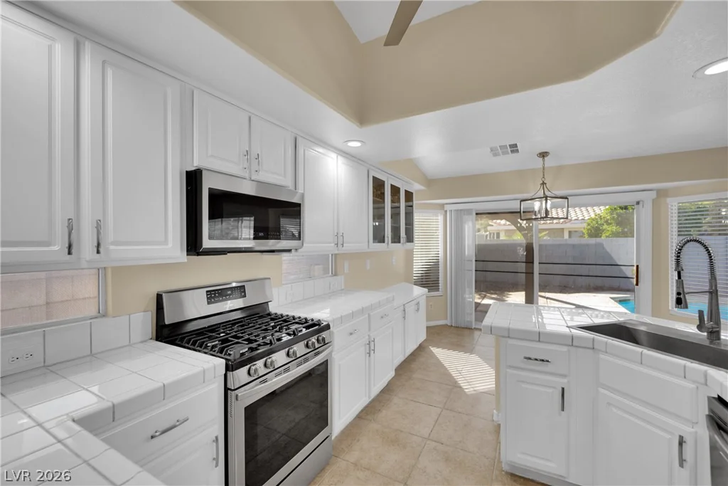 10779 Rising Smoke, Las Vegas, NV 89183