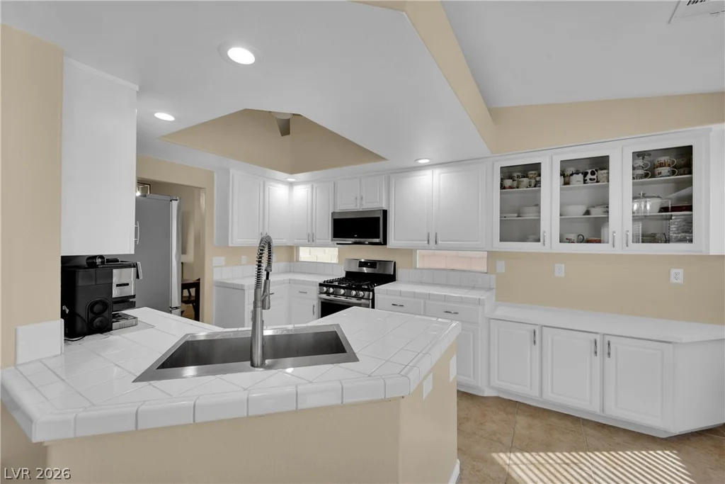 10779 Rising Smoke, Las Vegas, NV 89183