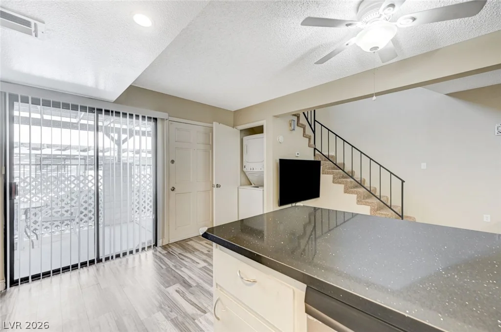 1016 Willow Tree, Las Vegas, NV 89128