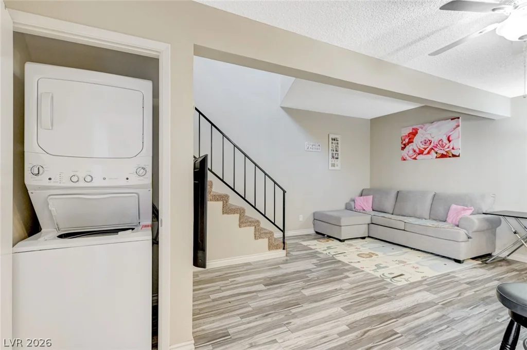 1016 Willow Tree, Las Vegas, NV 89128