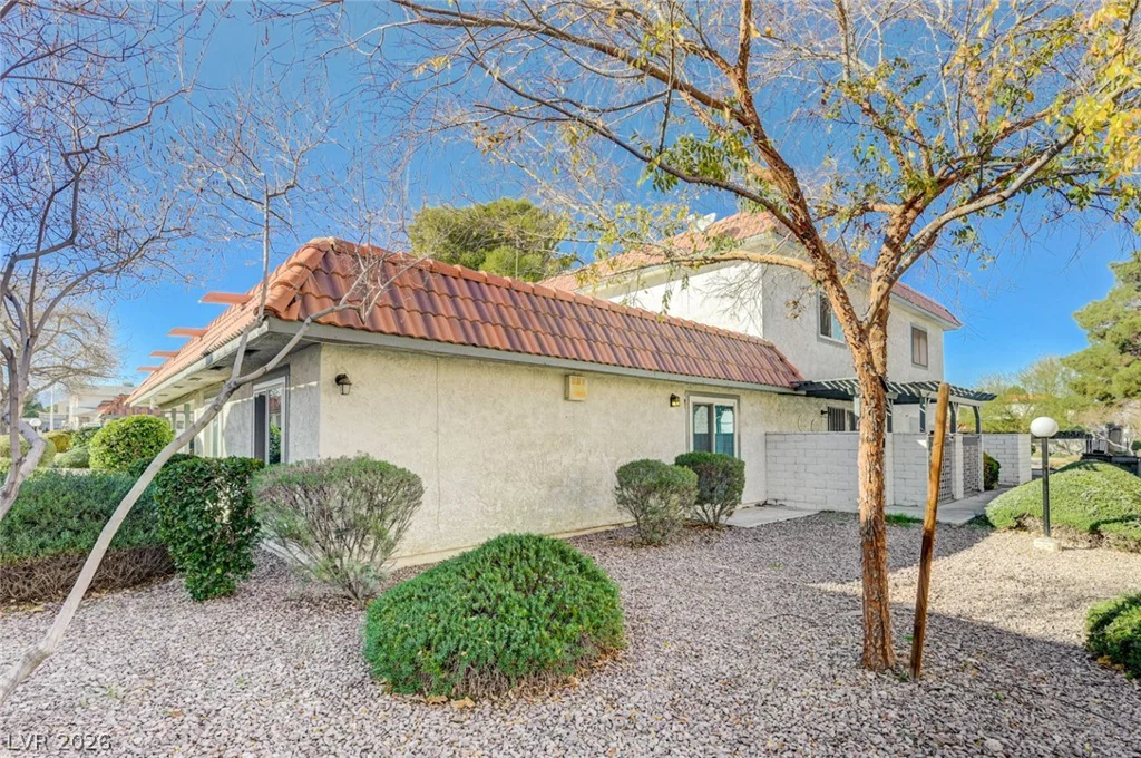 1016 Willow Tree, Las Vegas, NV 89128