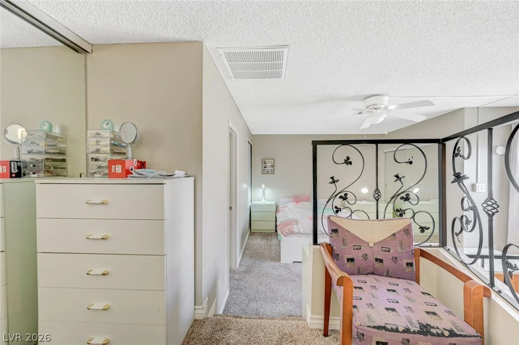 1016 Willow Tree, Las Vegas, NV 89128