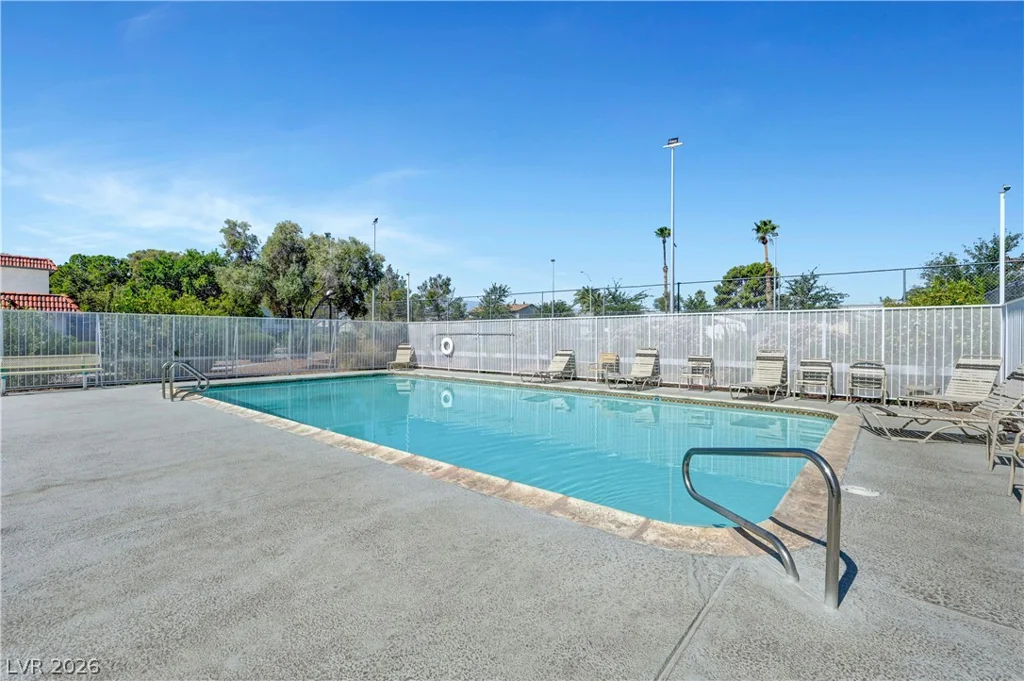 1016 Willow Tree, Las Vegas, NV 89128
