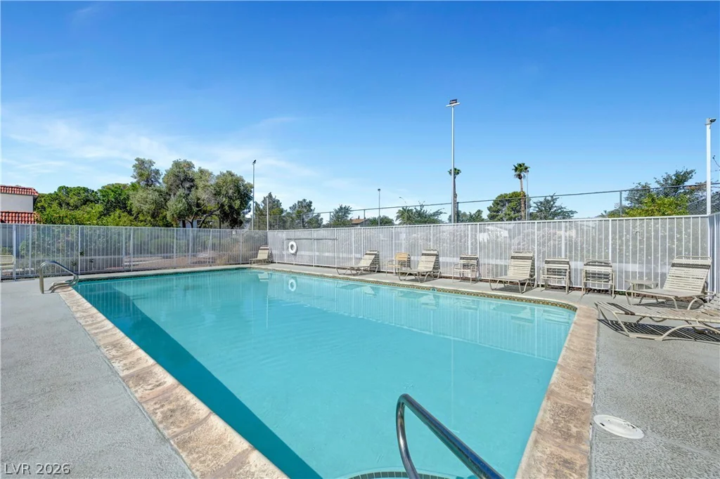1016 Willow Tree, Las Vegas, NV 89128