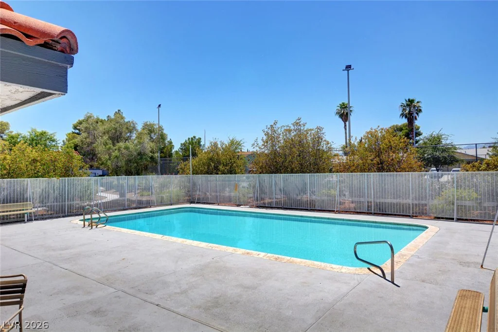 1016 Willow Tree, Las Vegas, NV 89128
