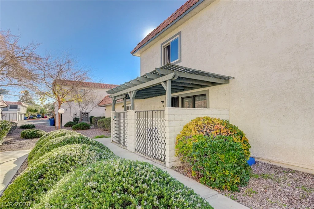 1016 Willow Tree, Las Vegas, NV 89128