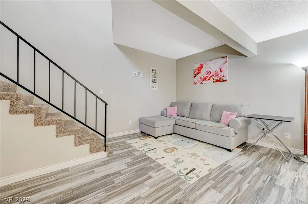 1016 Willow Tree, Las Vegas, NV 89128