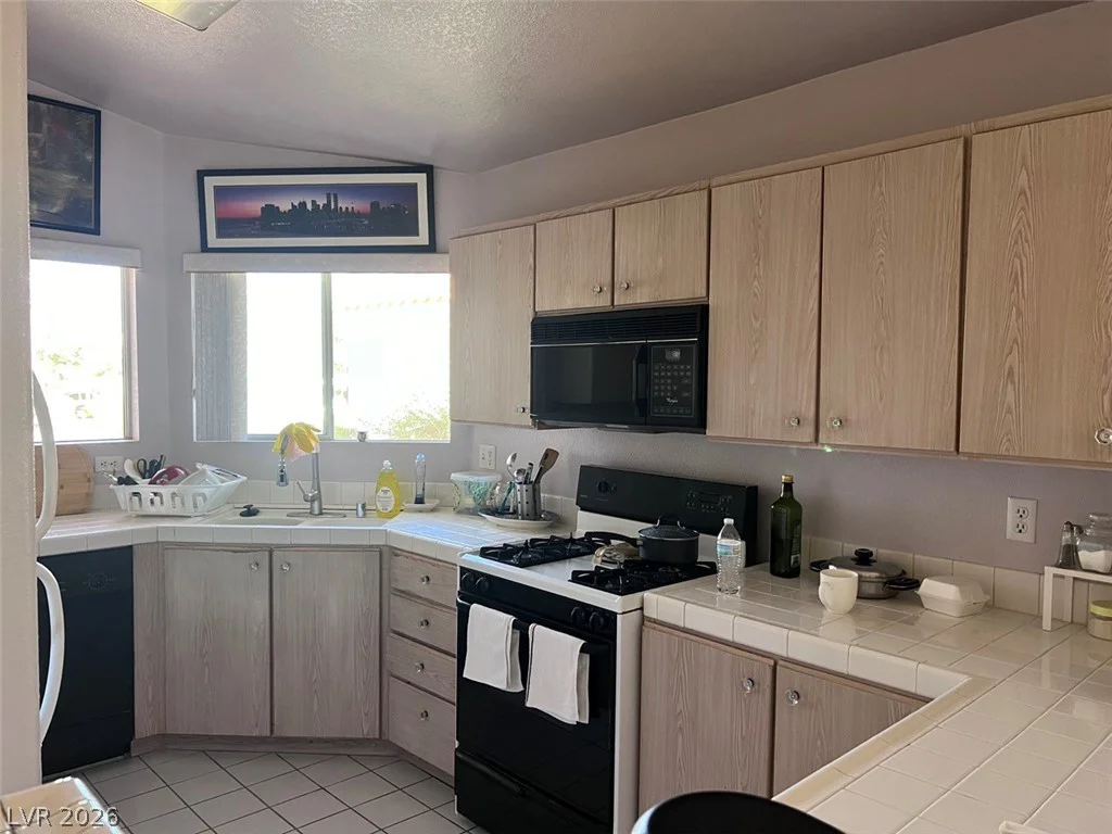 613 Yacht Harbor, Las Vegas, NV 89145
