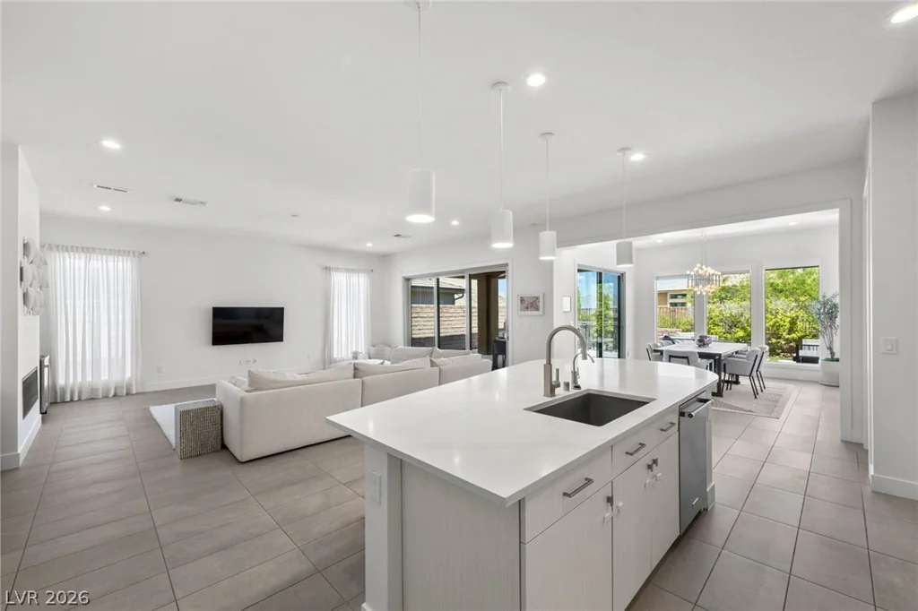 3060 Full Lotus, Las Vegas, NV 89138