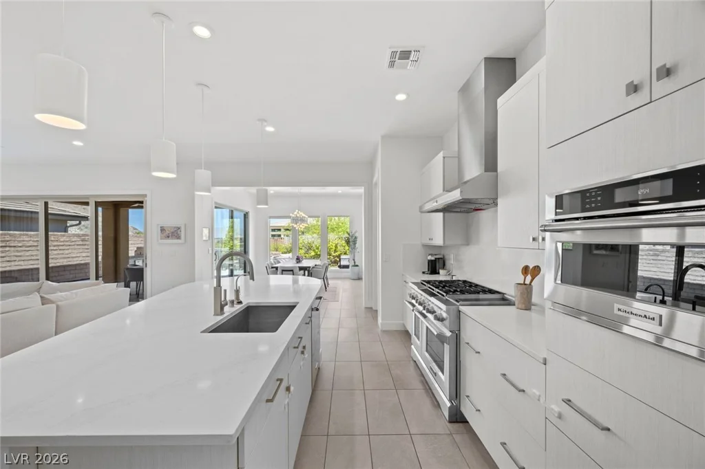 3060 Full Lotus, Las Vegas, NV 89138