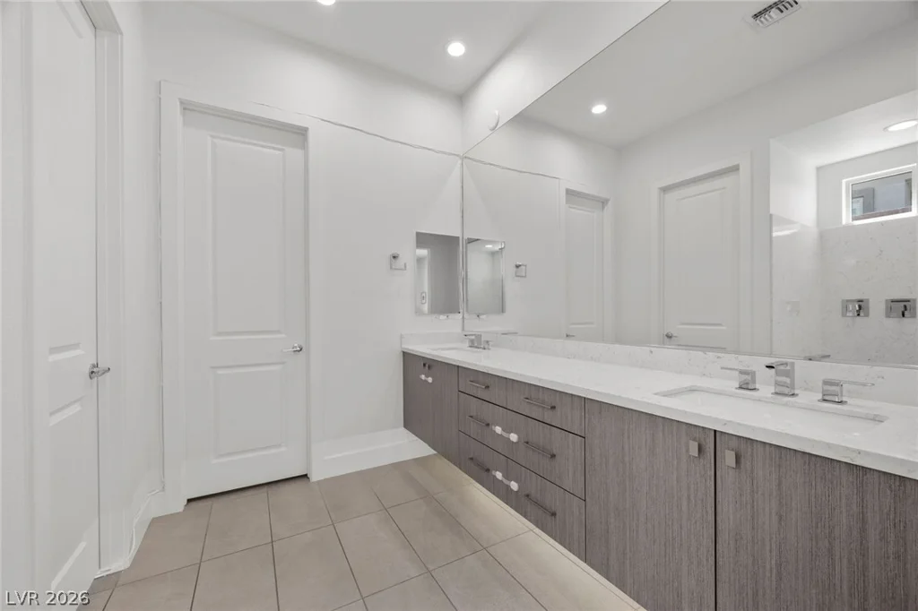 3060 Full Lotus, Las Vegas, NV 89138