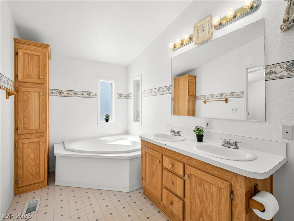 808 Skyhawk, Jean, NV 89019