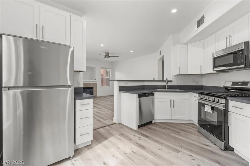 9975 Peace, Las Vegas, NV 89147