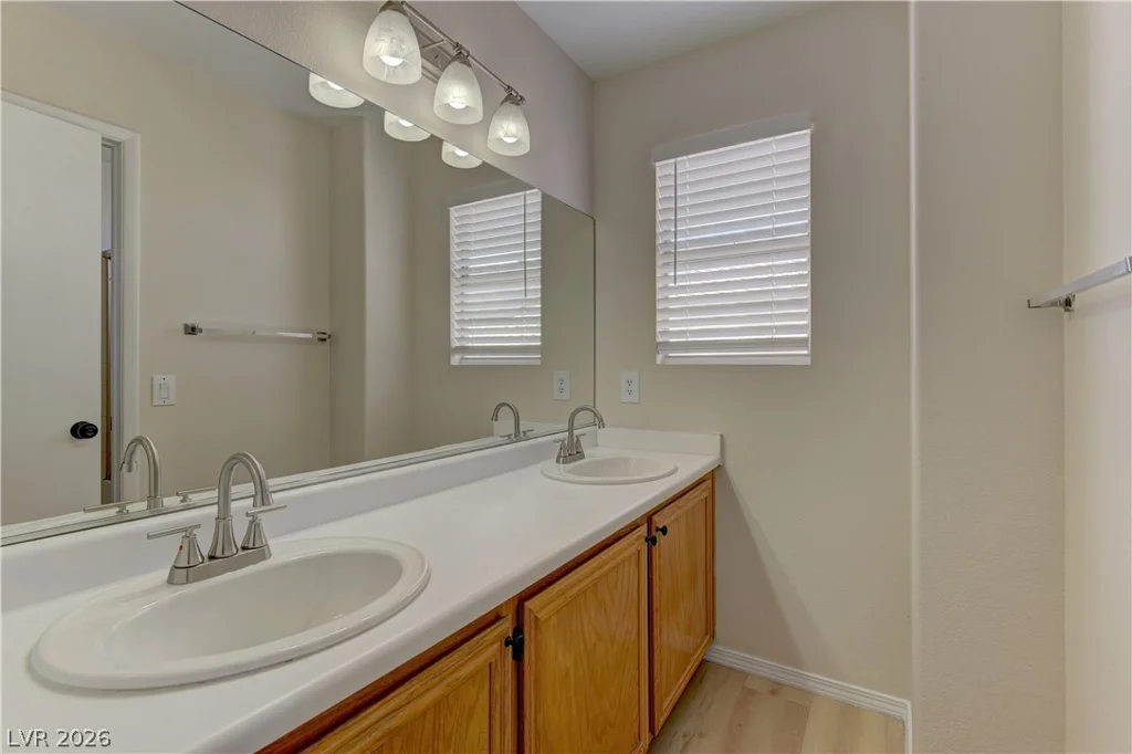 2018 Shannon Christine, Las Vegas, NV 89104