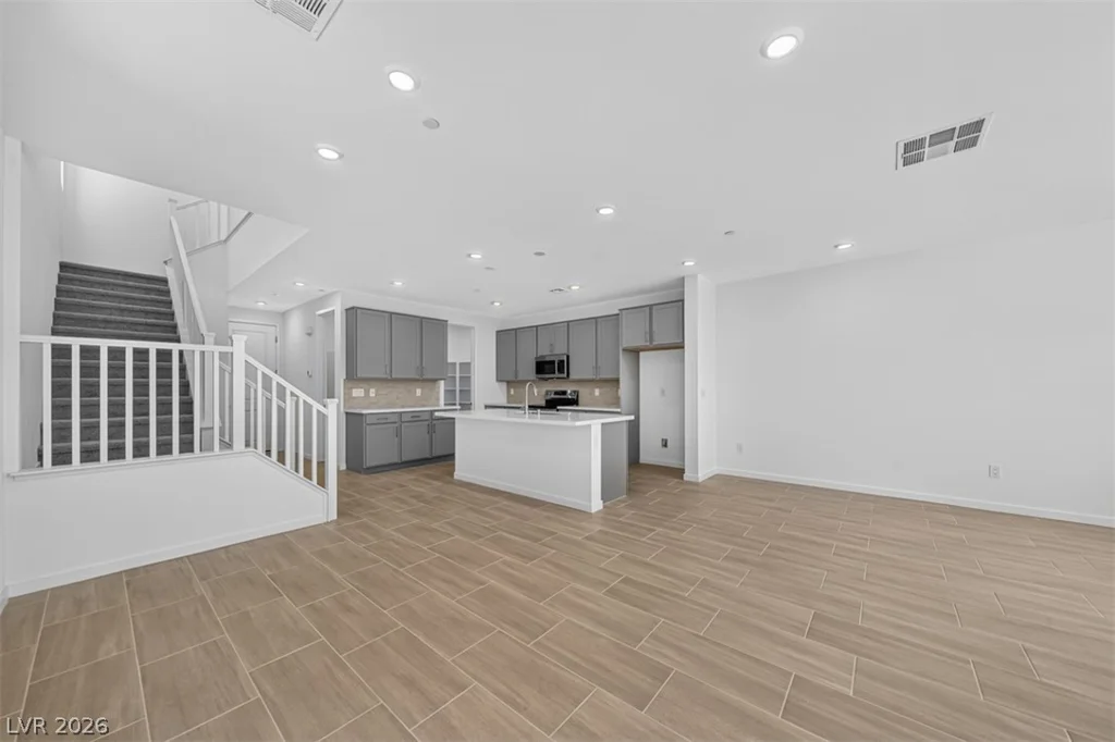 1530 Hopeful Lark, Las Vegas, NV 89138