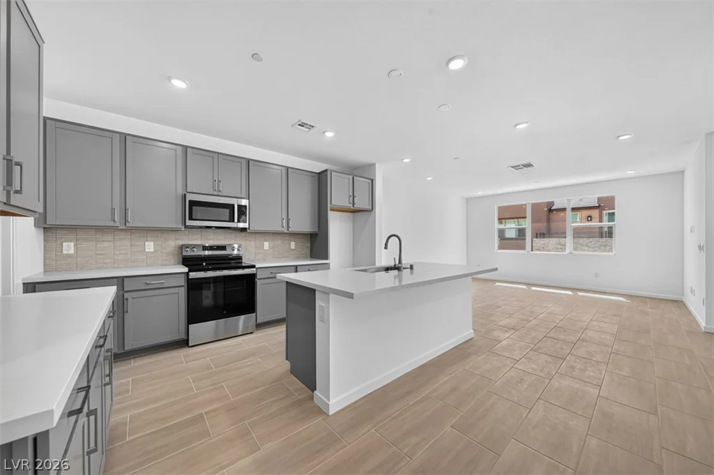 1530 Hopeful Lark, Las Vegas, NV 89138