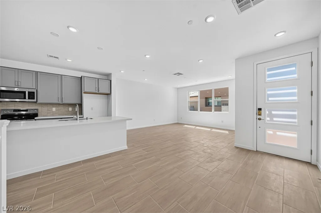 1530 Hopeful Lark, Las Vegas, NV 89138
