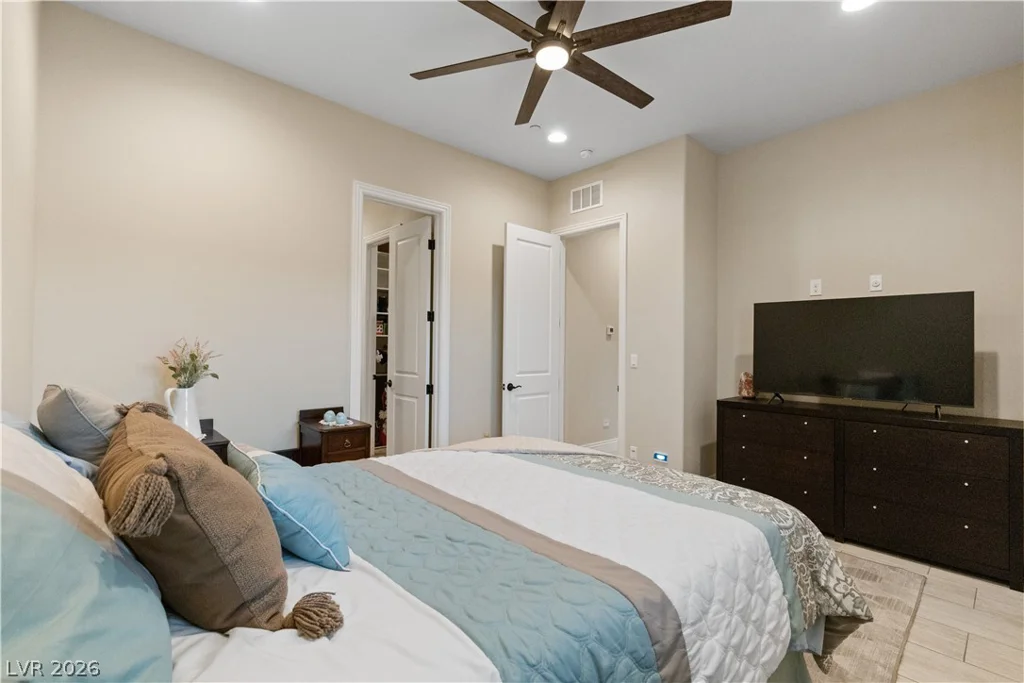 9117 Hickam, Las Vegas, NV 89129