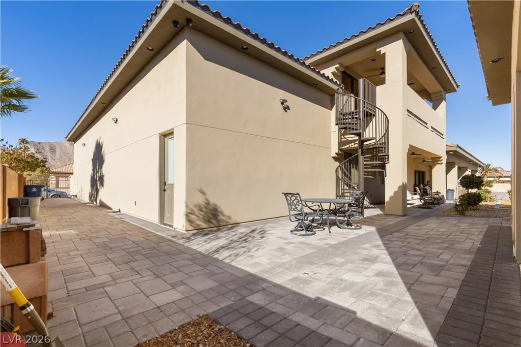 9117 Hickam, Las Vegas, NV 89129